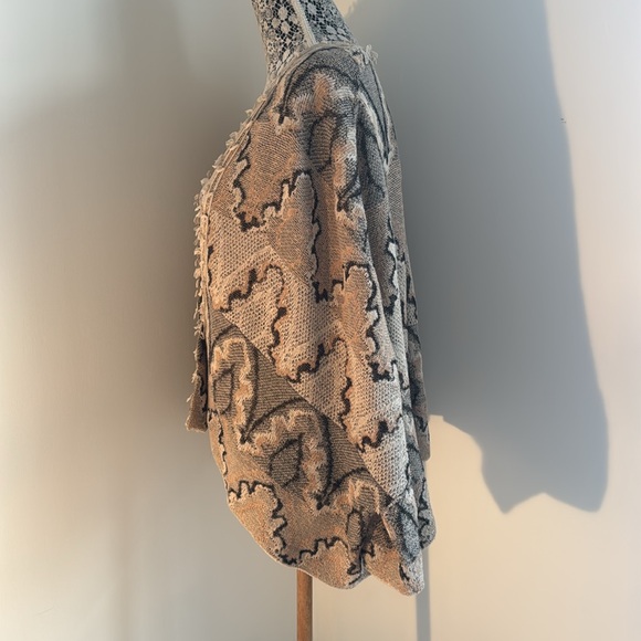 Free People Tan and Black Open Front Butterfly Kimono - Picture 5 of 12